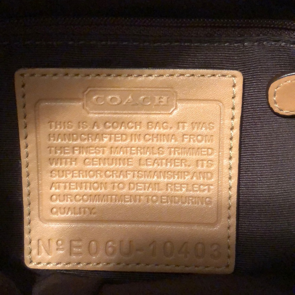 Coach hand bag - Picture 5 of 6